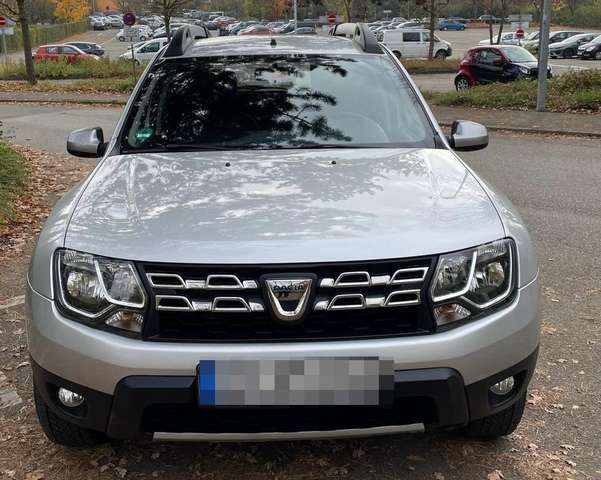 Imagine Dacia Duster Prestige 4x2 mit AHK