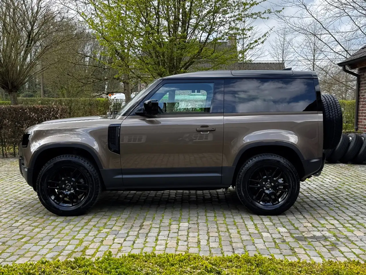 Land Rover Defender Defender 90 3.0D  LICHTE VRACHT €57850+BTW — foto 3