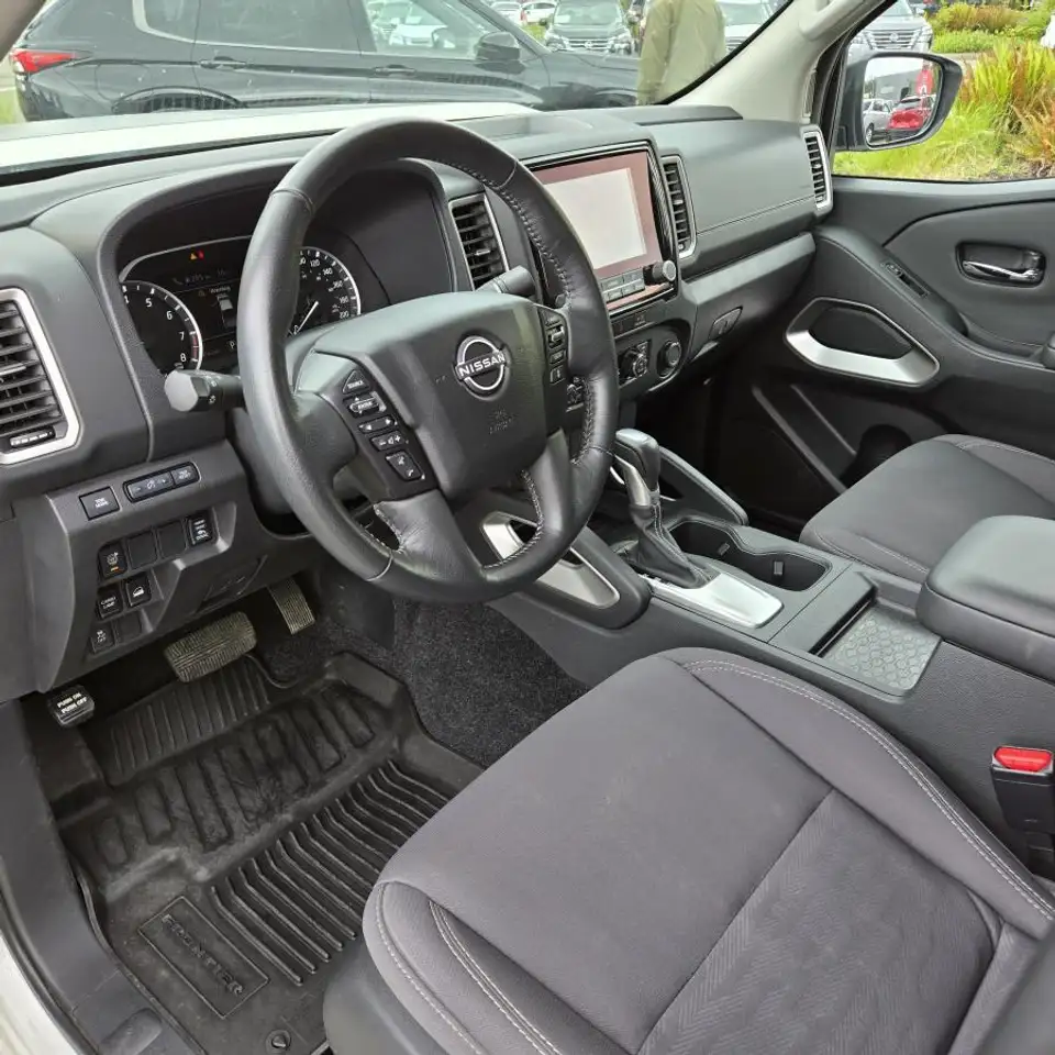 Nissan Frontier снимка Nissan Frontier
