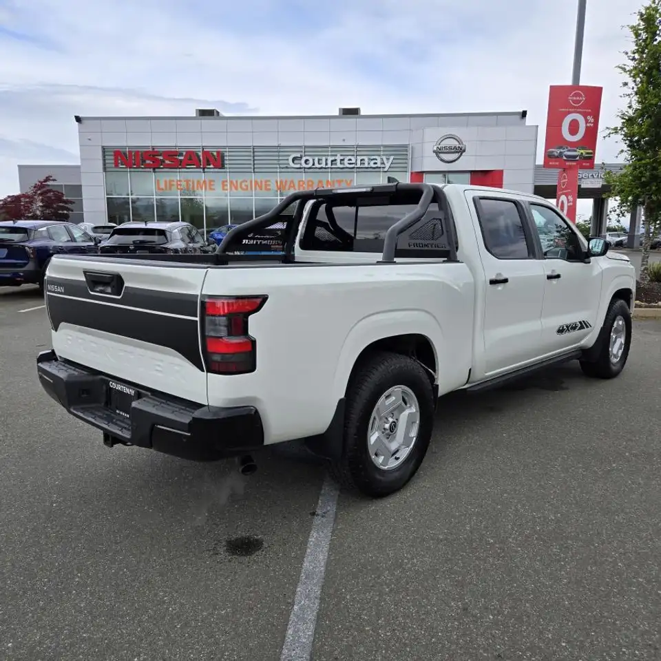 Nissan Frontier снимка Nissan Frontier