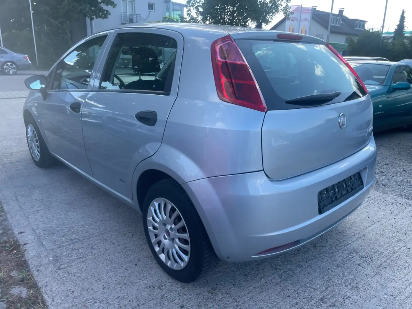 Fiat Grande Punto 1.4 8V Active 5-TÜRIG KLIMA !!! - 2