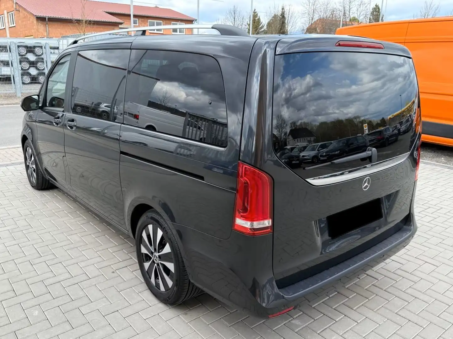 Mercedes-Benz V 220 V 220 d Kombi lang Avantgarde Aut. Avantgarde Grau - 1