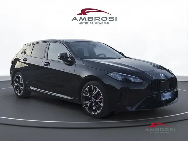 BMW 1 Series view 2