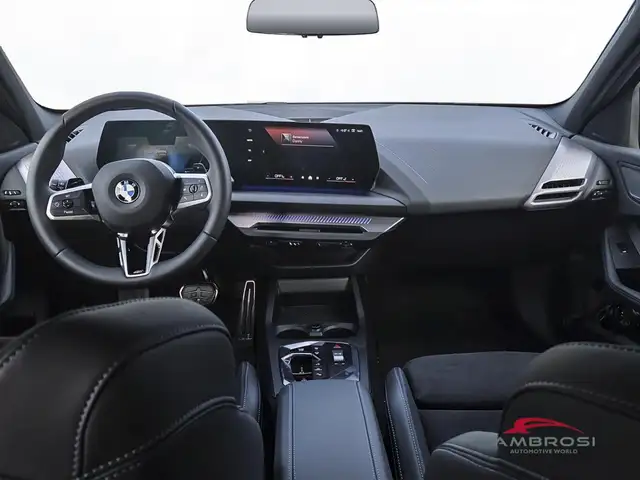 BMW 1 Series view 14