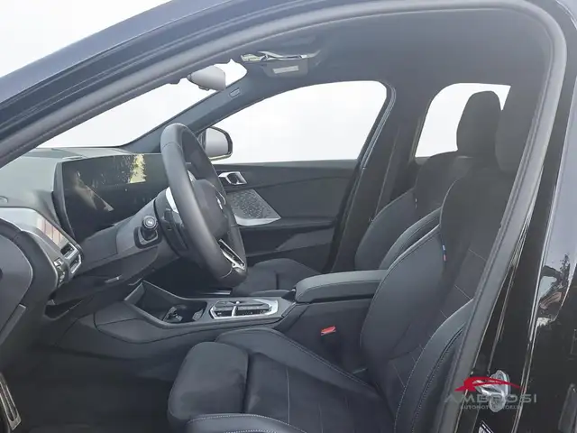 BMW 1 Series view 9