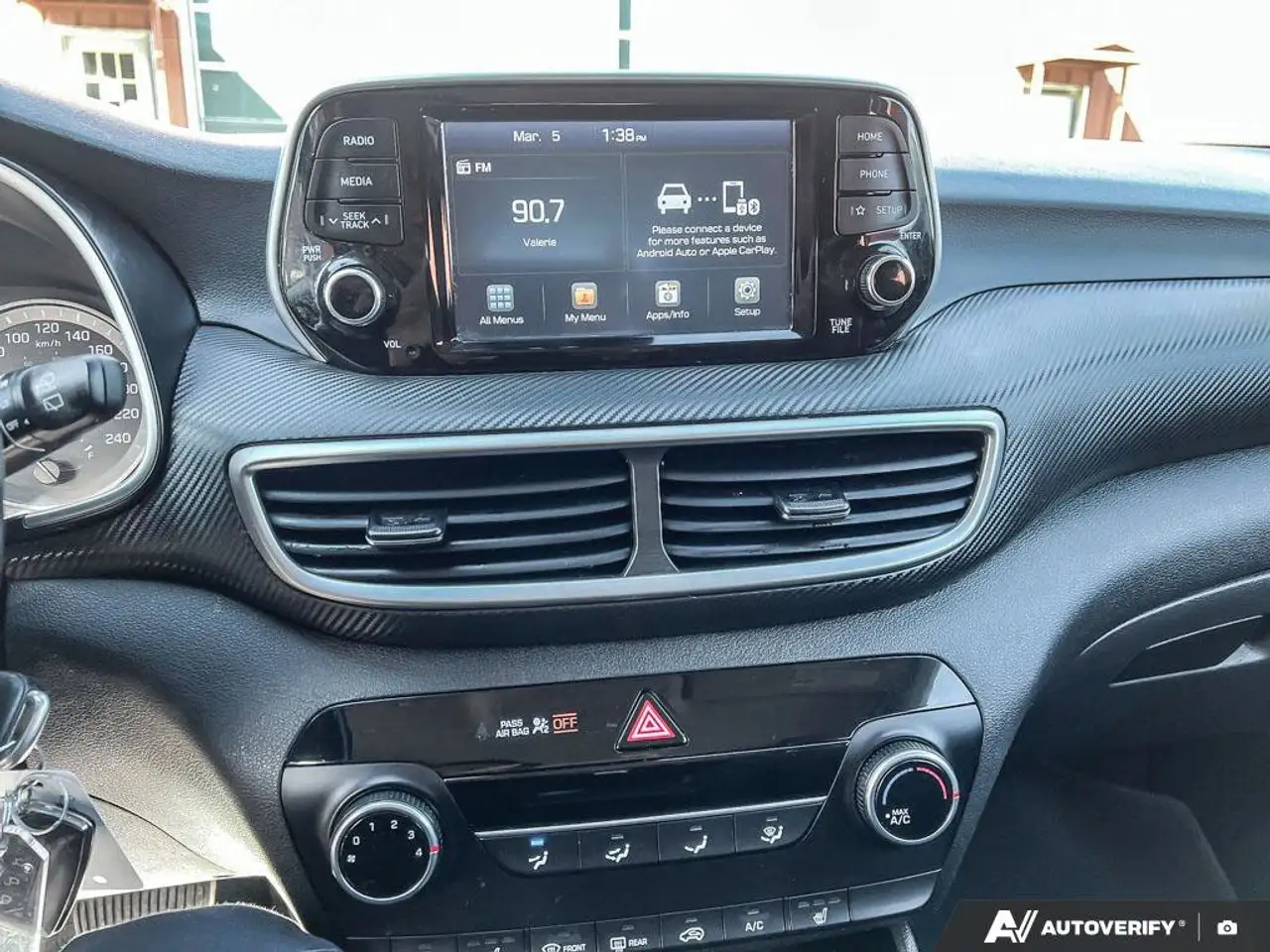 Hyundai TUCSON снимка Hyundai TUCSON
