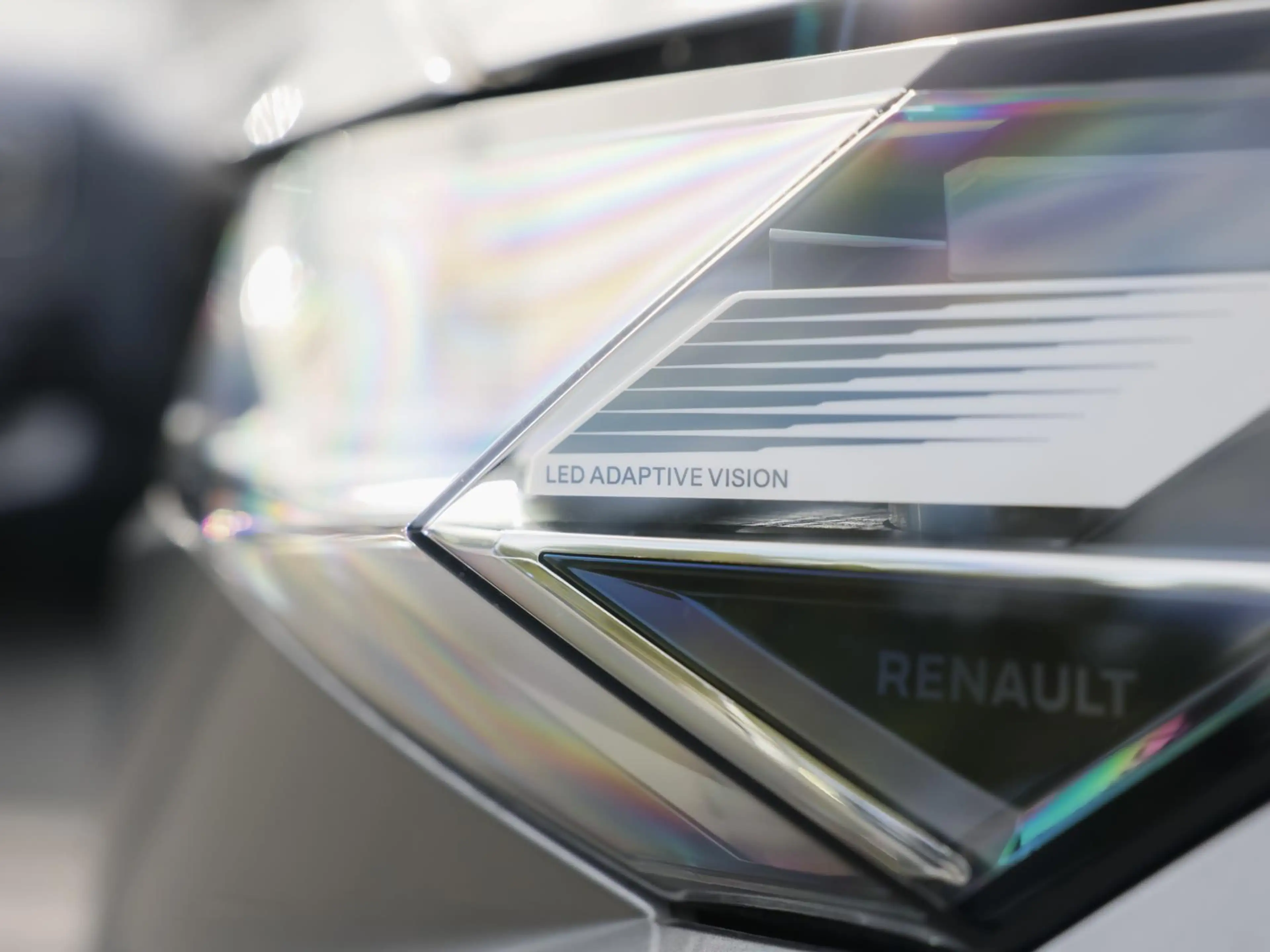 Renault Rafale Esprit Alpine PHEV 4x4 GJR Harman Kardon — photo 8