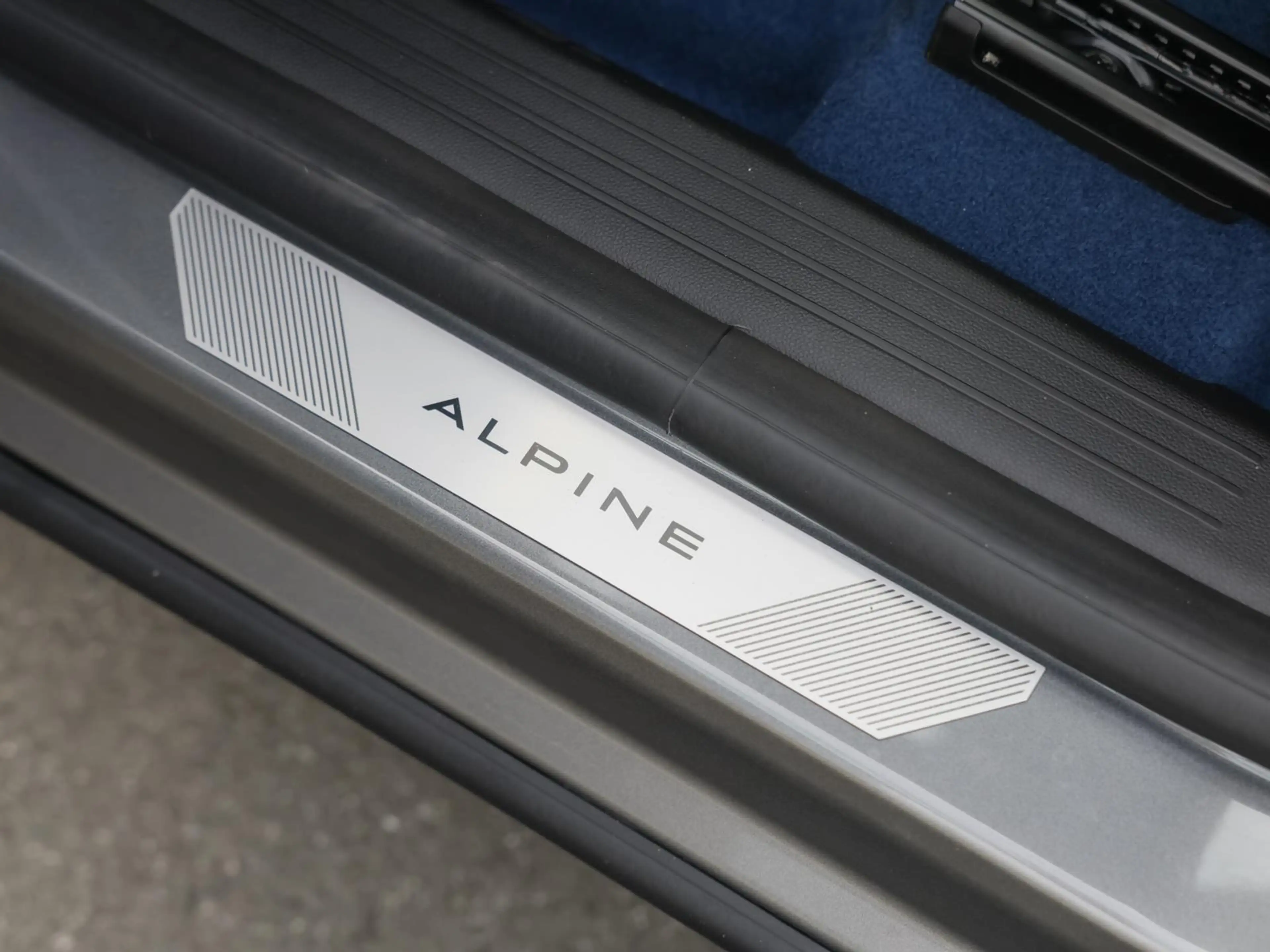 Renault Rafale Esprit Alpine PHEV 4x4 GJR Harman Kardon — photo 13