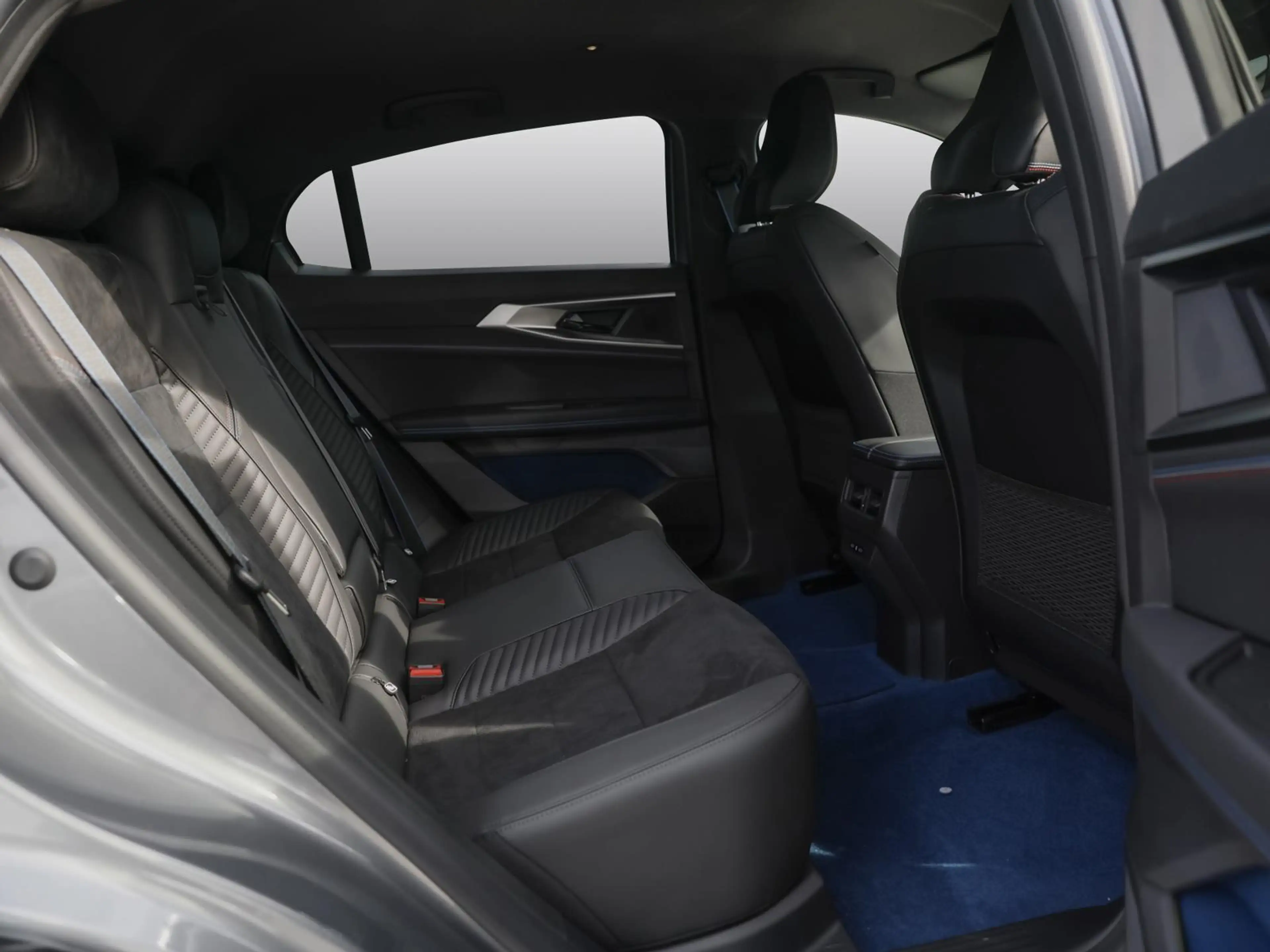 Renault Rafale Esprit Alpine PHEV 4x4 GJR Harman Kardon — photo 4