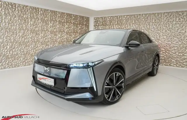 DS Automobiles N°8 AWD Long Range 350PS ÉTOILE