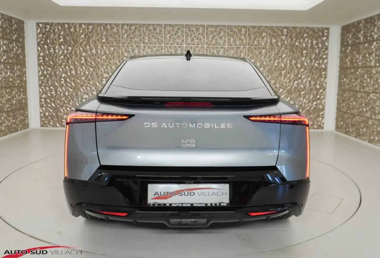 DS Automobiles N°8 2026