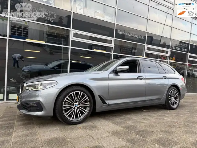 BMW 540 5-serie Touring 540i xDrive High Executive