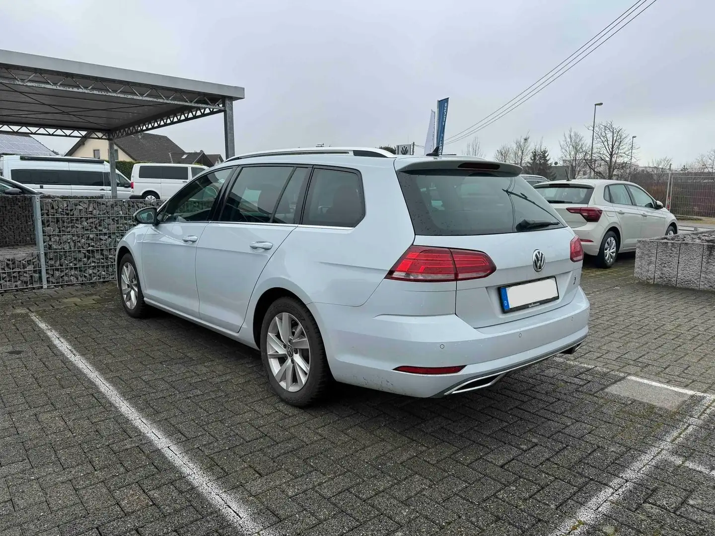 Volkswagen Golf VII Variant Highline 1.5 TSI DSG LED ACC Silber - 2