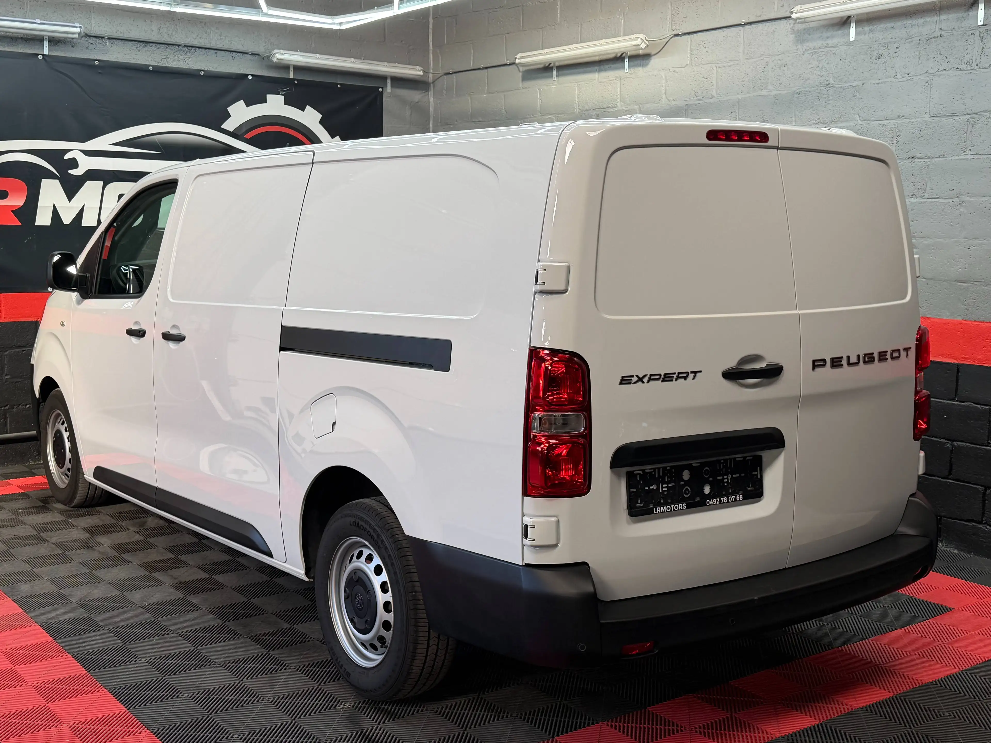 Peugeot Expert Expert 2.2 BlueHDi L3 Long Utility S/S — photo 9