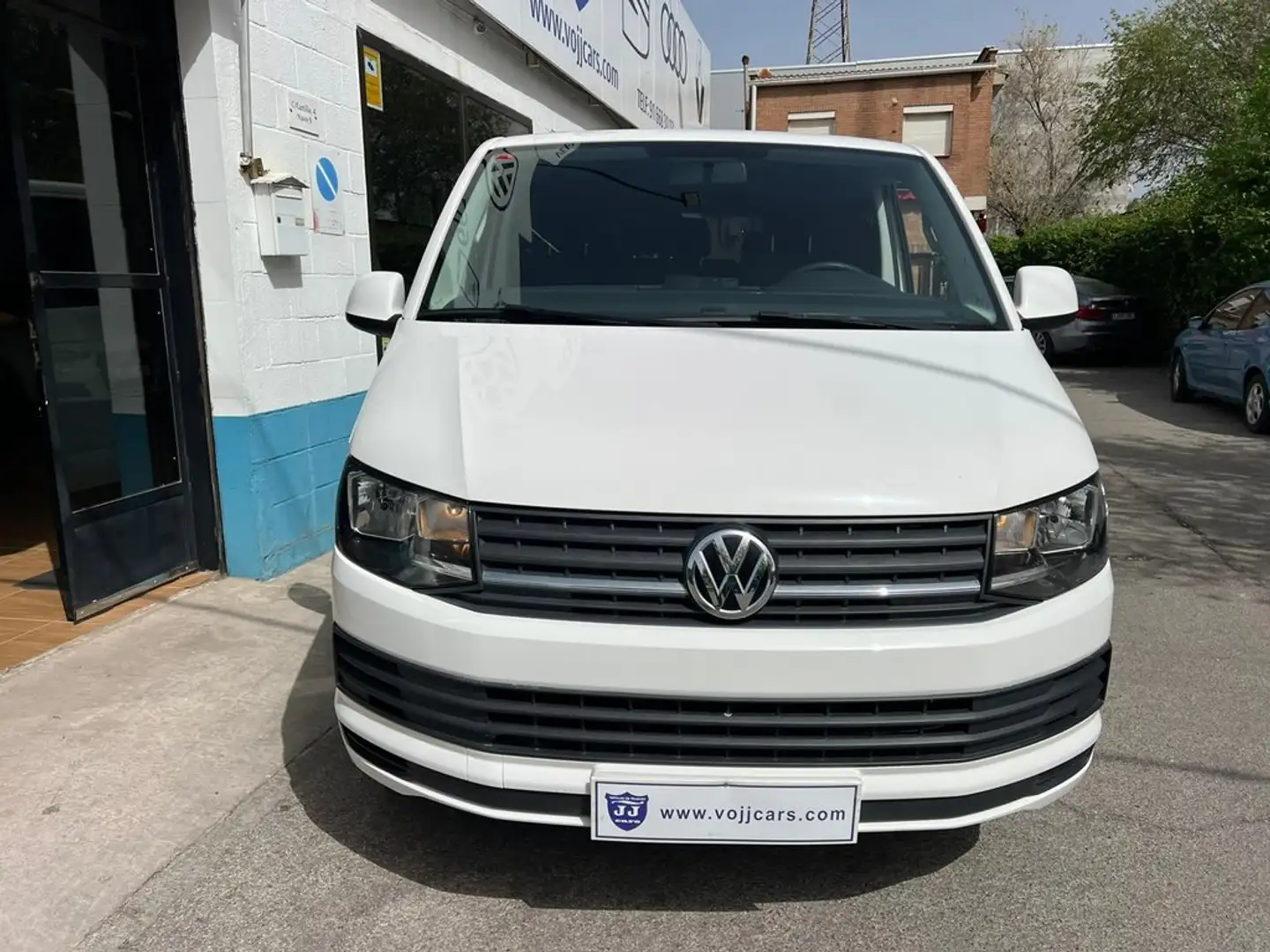 Volkswagen Transporter Kombi PRO 2.0TDI BMT Techo Medio Blanco - 2