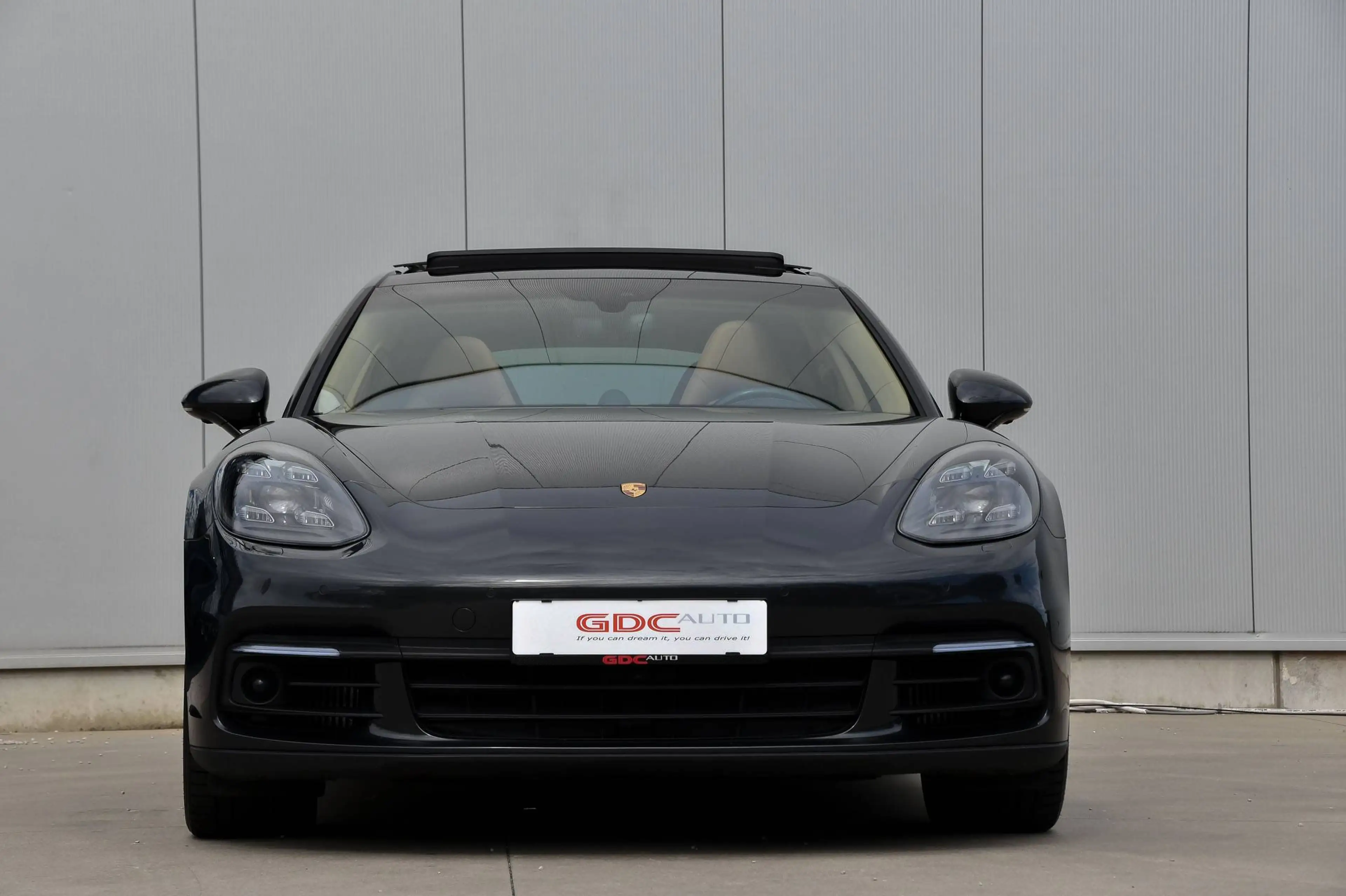 Porsche Panamera 4 e-Hybrid l Pano Dak l Luchtvering l Sportuitlaat — photo 3