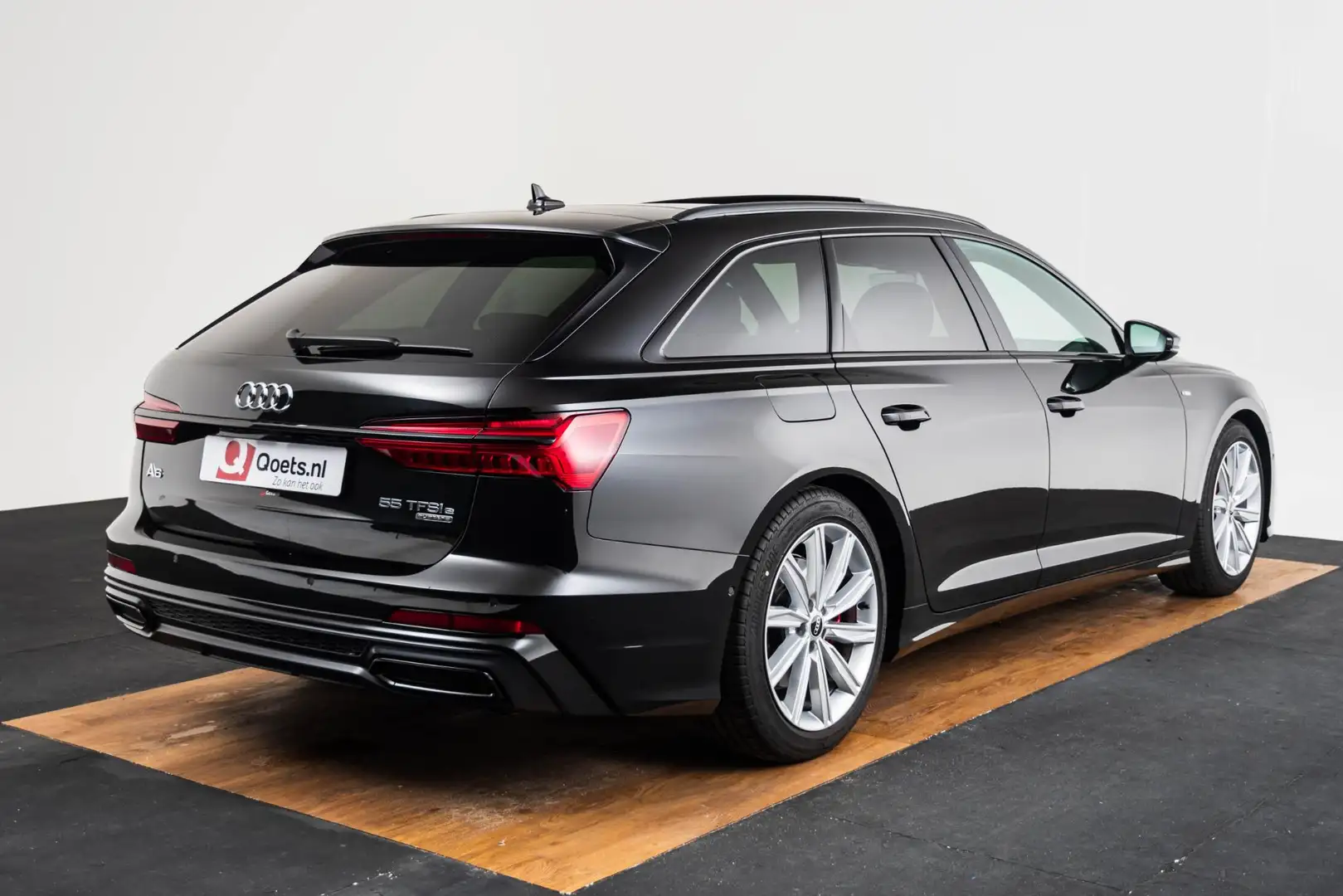Audi A6 Avant 55 TFSI e quattro Competition Panoramadak - Black - 2