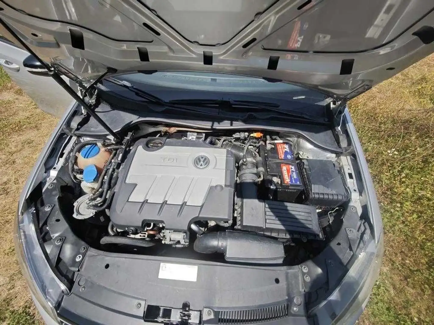 Volkswagen e-Golf Golf VI 2.0 TDI 110 ch Argent - 2