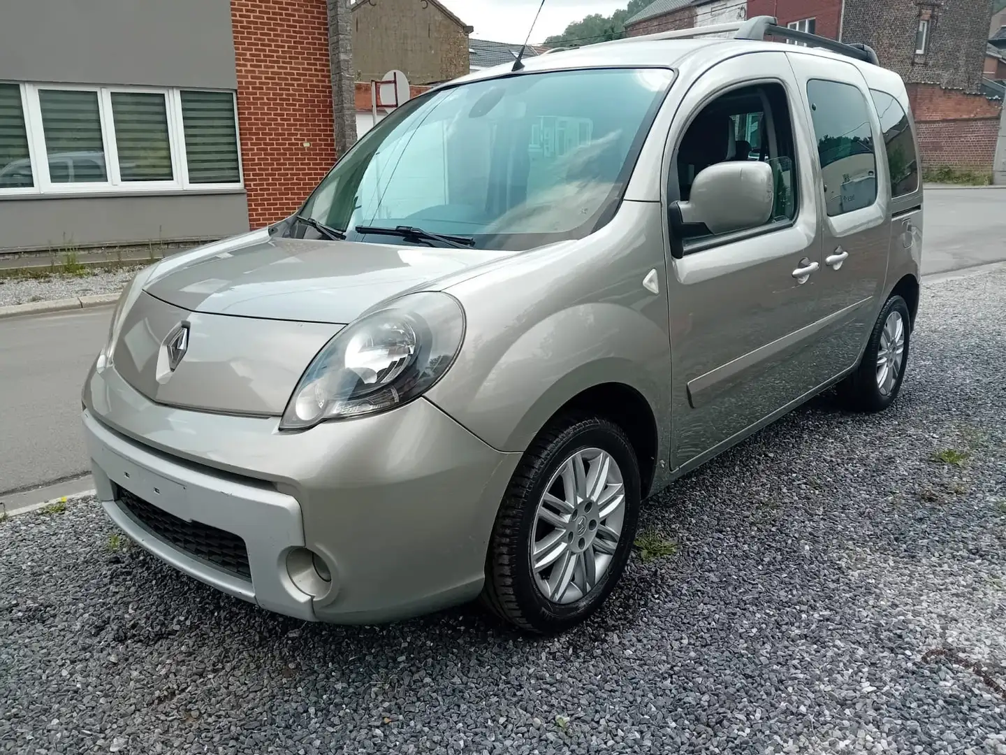 Renault Kangoo 1.5 dCi Confort FAP (EU5) - 1