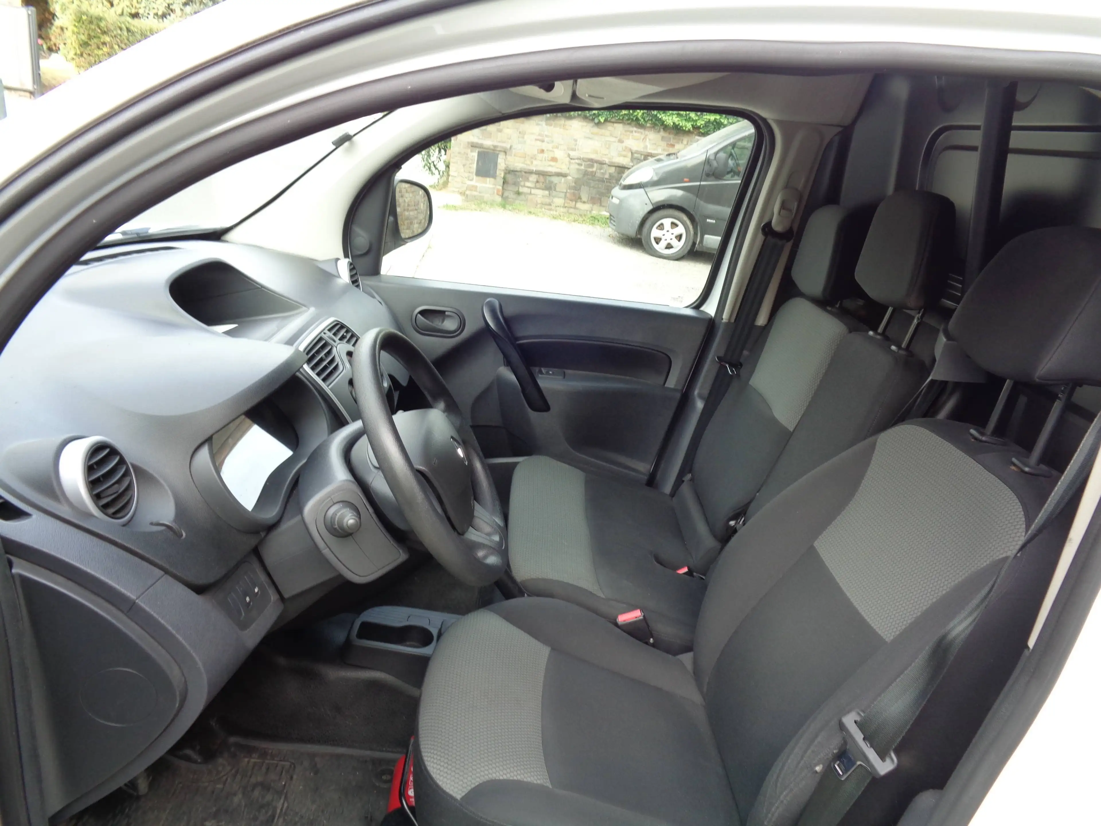 Renault Kangoo 3 places, Prêt immatriculer, LEZ bxl jusque 2030 *9.800+TVA* — photo 9