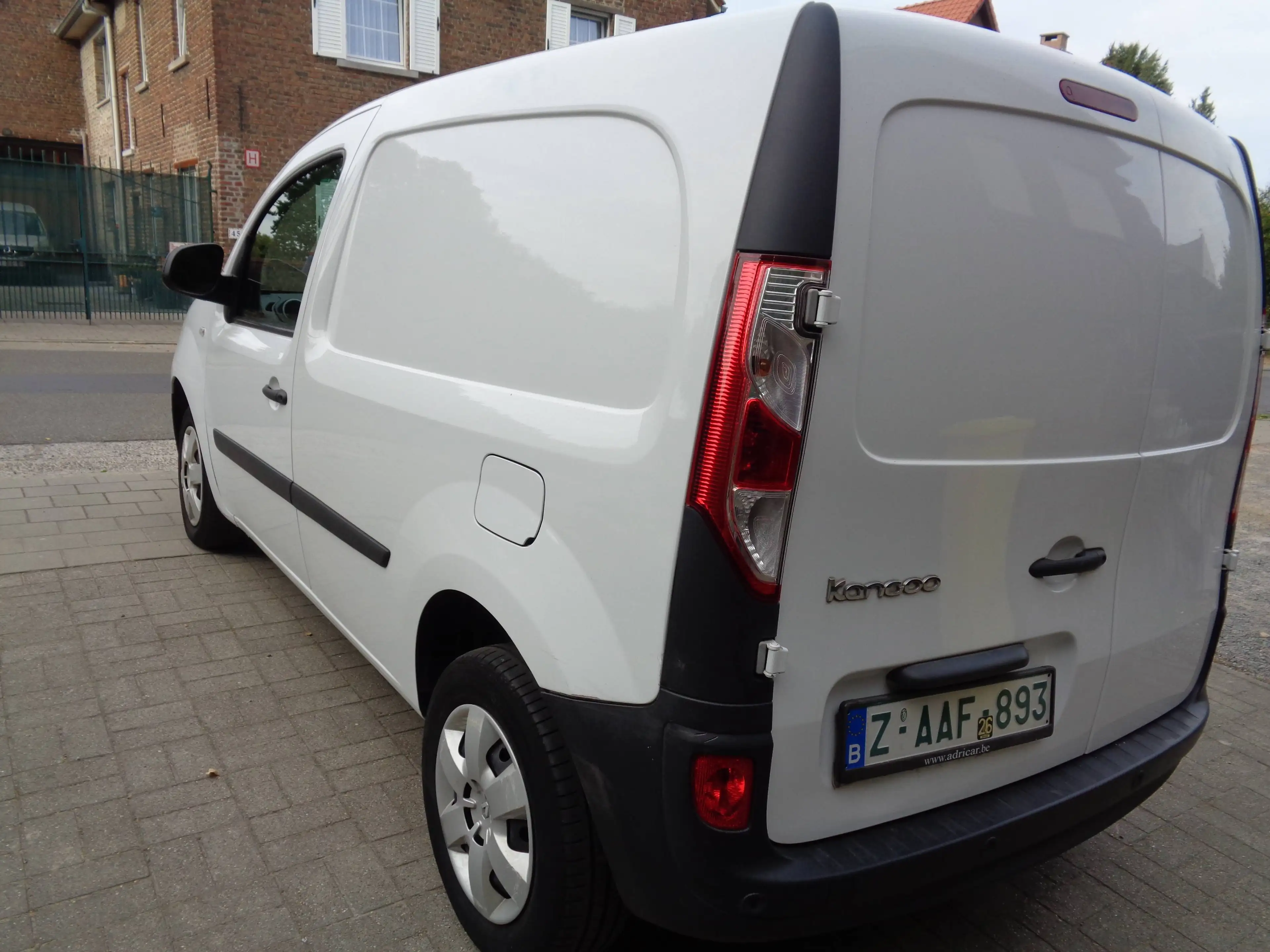 Renault Kangoo 3 places, Prêt immatriculer, LEZ bxl jusque 2030 *9.800+TVA* — photo 3