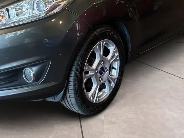 Ford Fiesta view 15