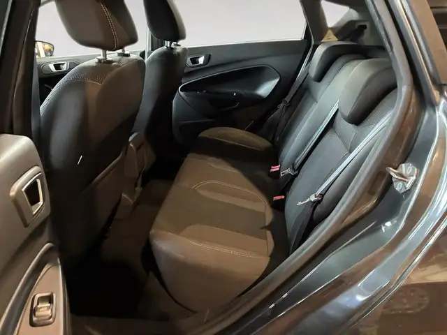 Ford Fiesta view 8