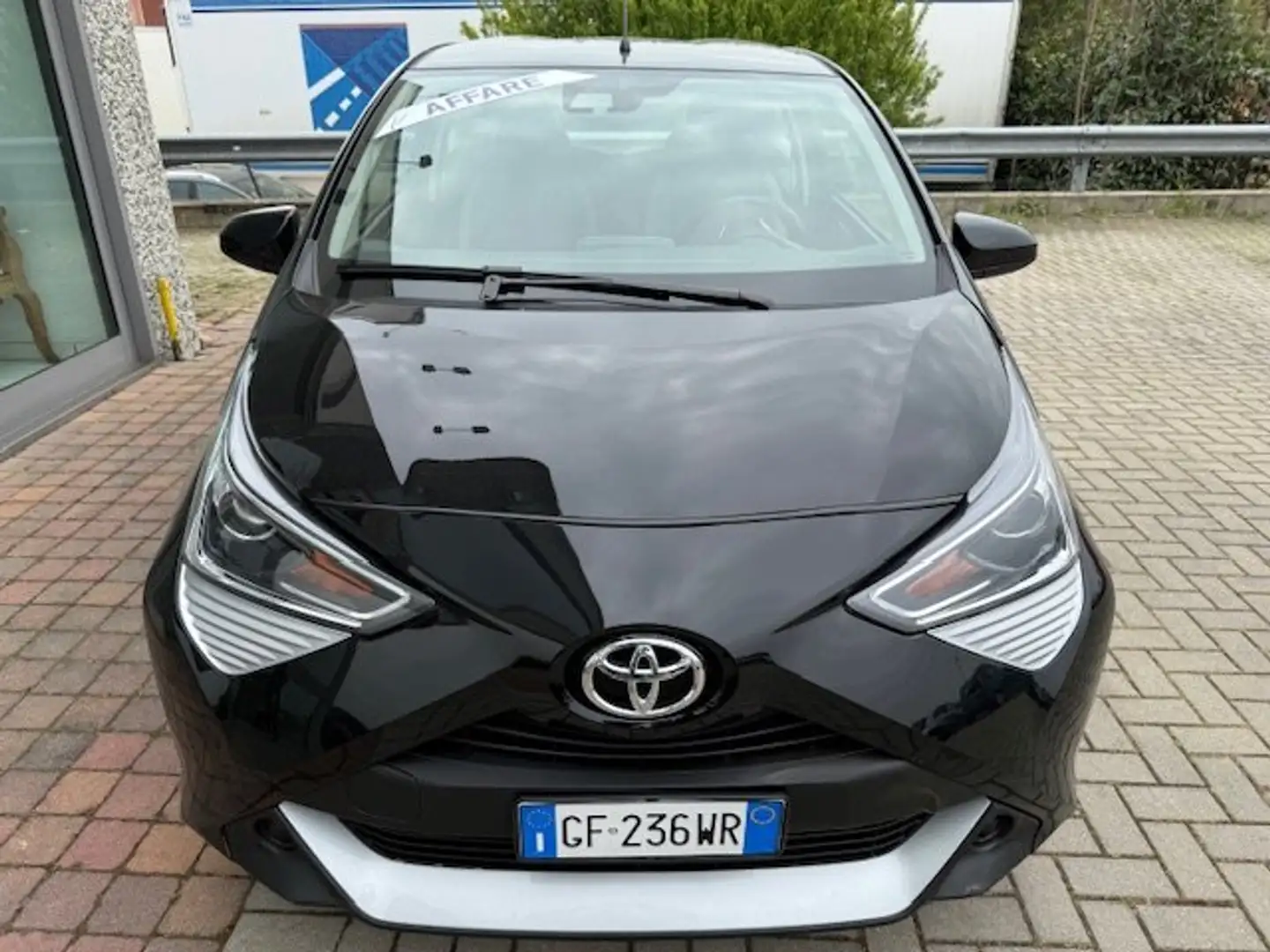 Toyota Aygo Aygo 3p KM 3600 1.0 x-CONNECT 72cv Schwarz - 2