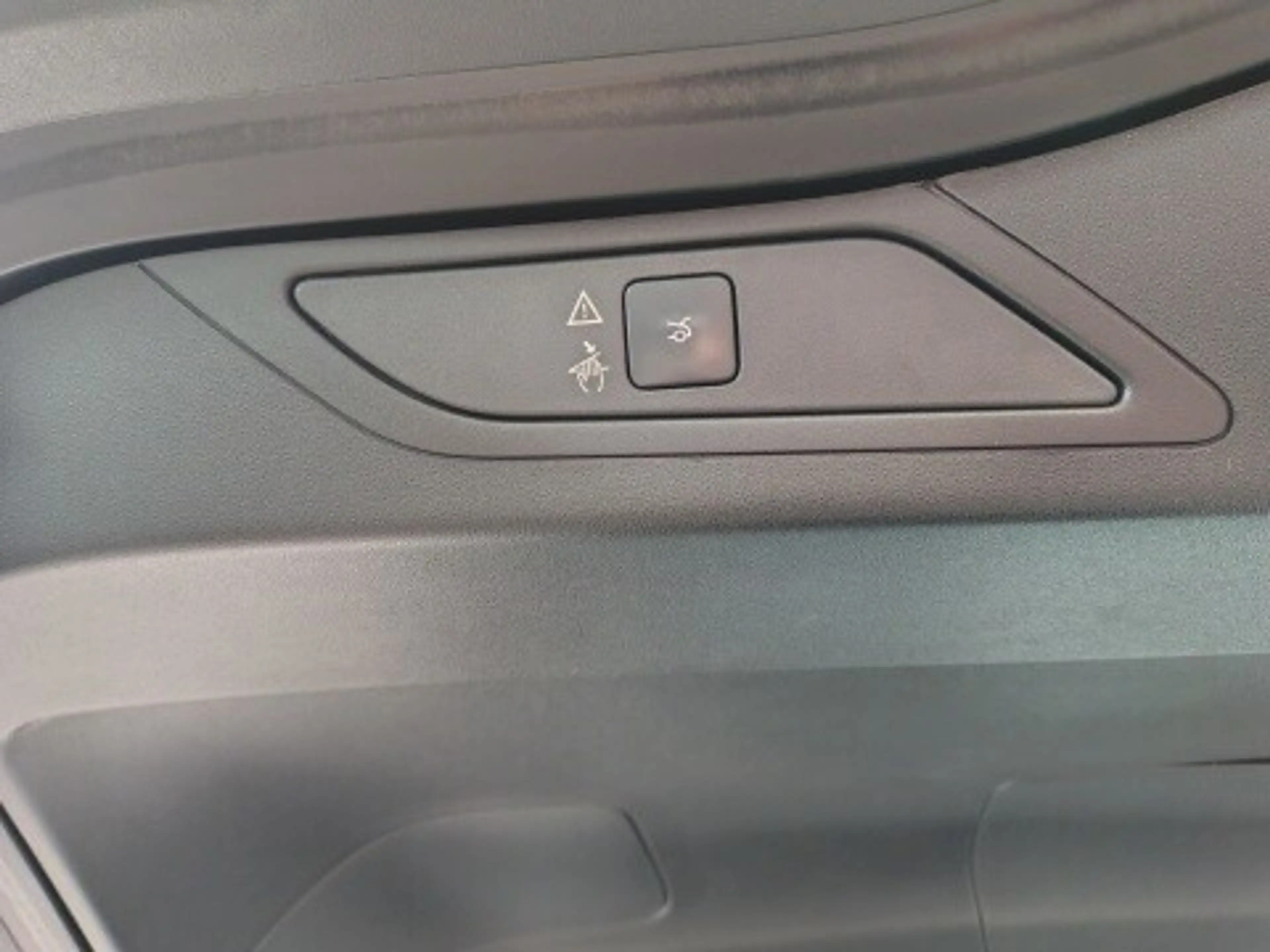 Citroen C4 Picasso BlueHDi 120 S&S EAT6 Feel Edition — photo 7