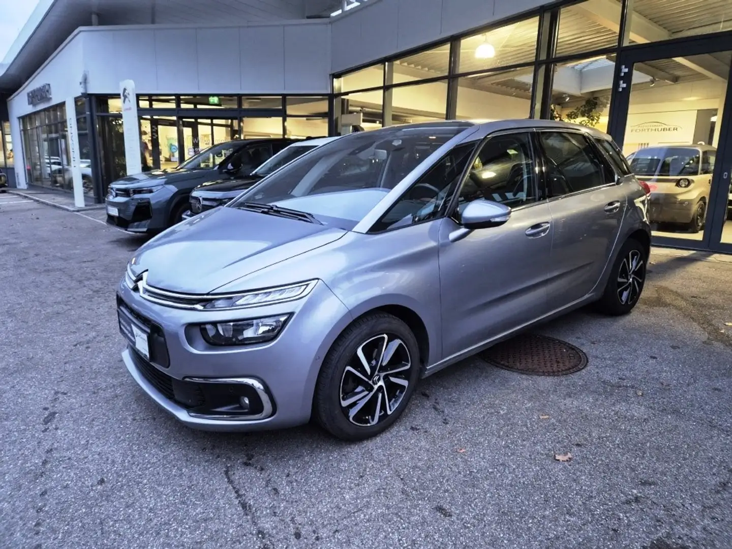 Citroen C4 Picasso BlueHDi 120 S&S EAT6 Feel Edition Grau - 1