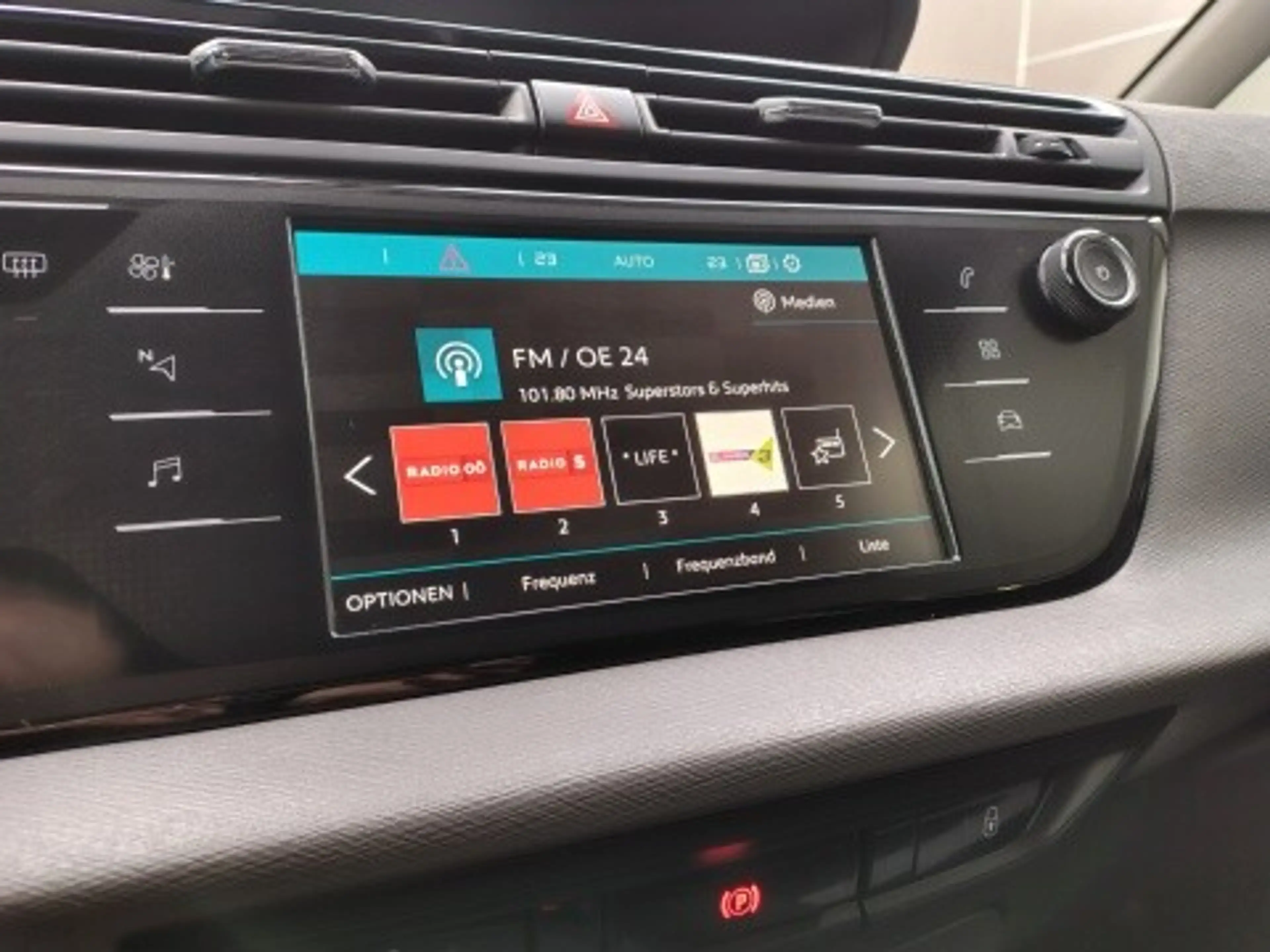 Citroen C4 Picasso BlueHDi 120 S&S EAT6 Feel Edition — photo 15