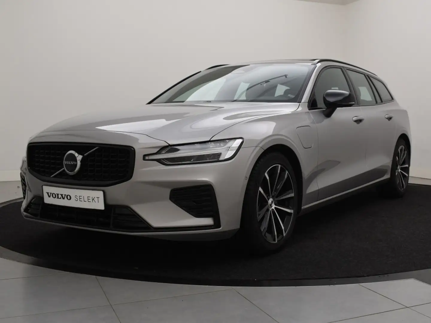 Volvo V60 T6 PLUG-IN HYBRID LONG RANGE PLUS DARK 360GR CAM S Gris - 2