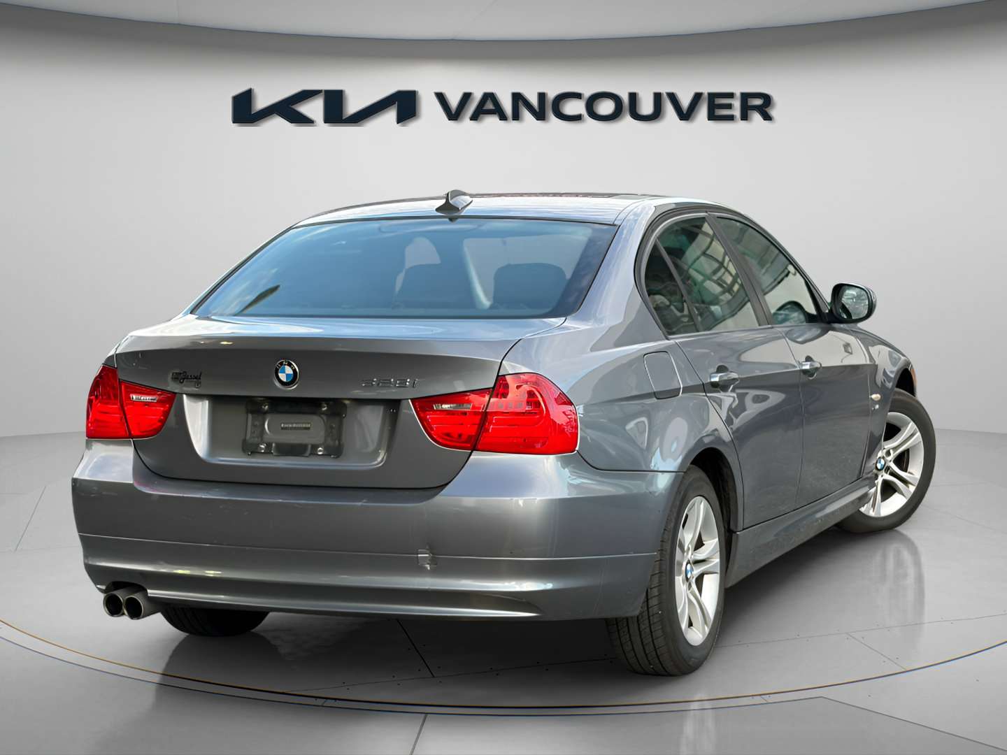 2011 BMW 3 Series Sedan