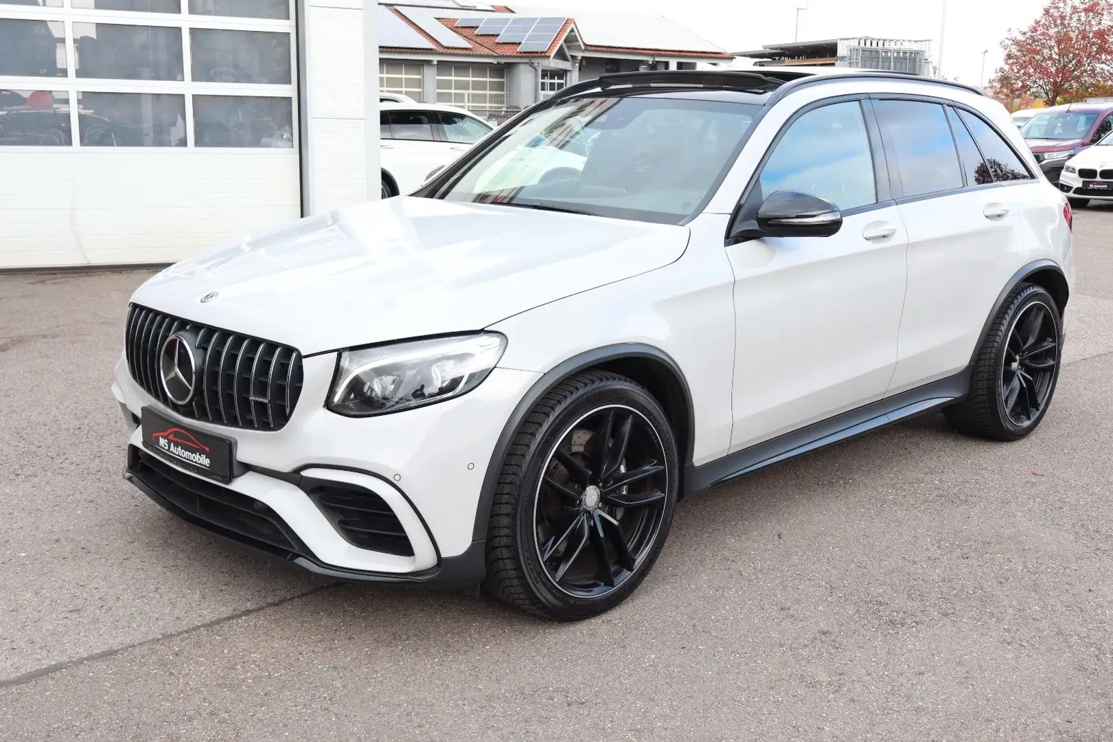 Mercedes-Benz GLC 63 AMG 4-Matic StandHz_Pano_Kamera_LED_21" Schwarz - 1