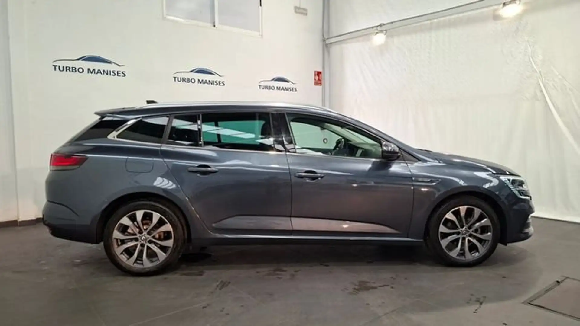 Renault Megane S.T. 1.3 TCe GPF Techno EDC 103kW Gris - 2