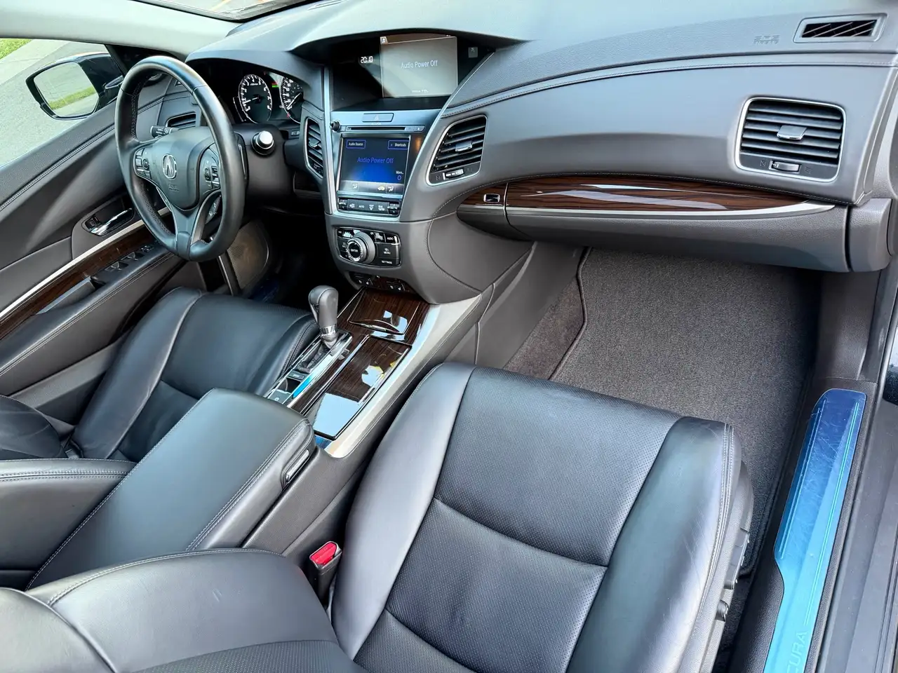 Acura RLX снимка Acura RLX