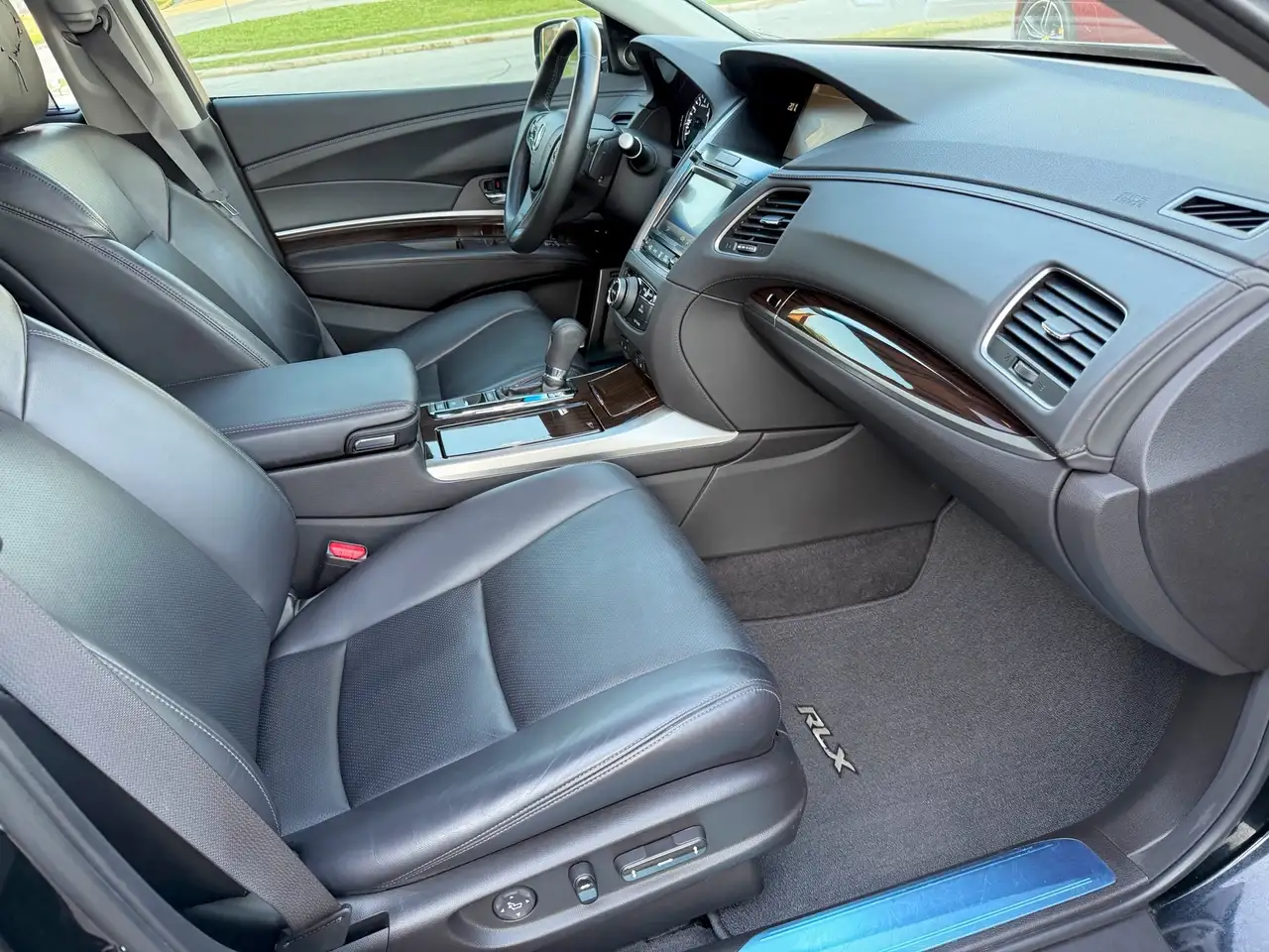 Acura RLX снимка Acura RLX
