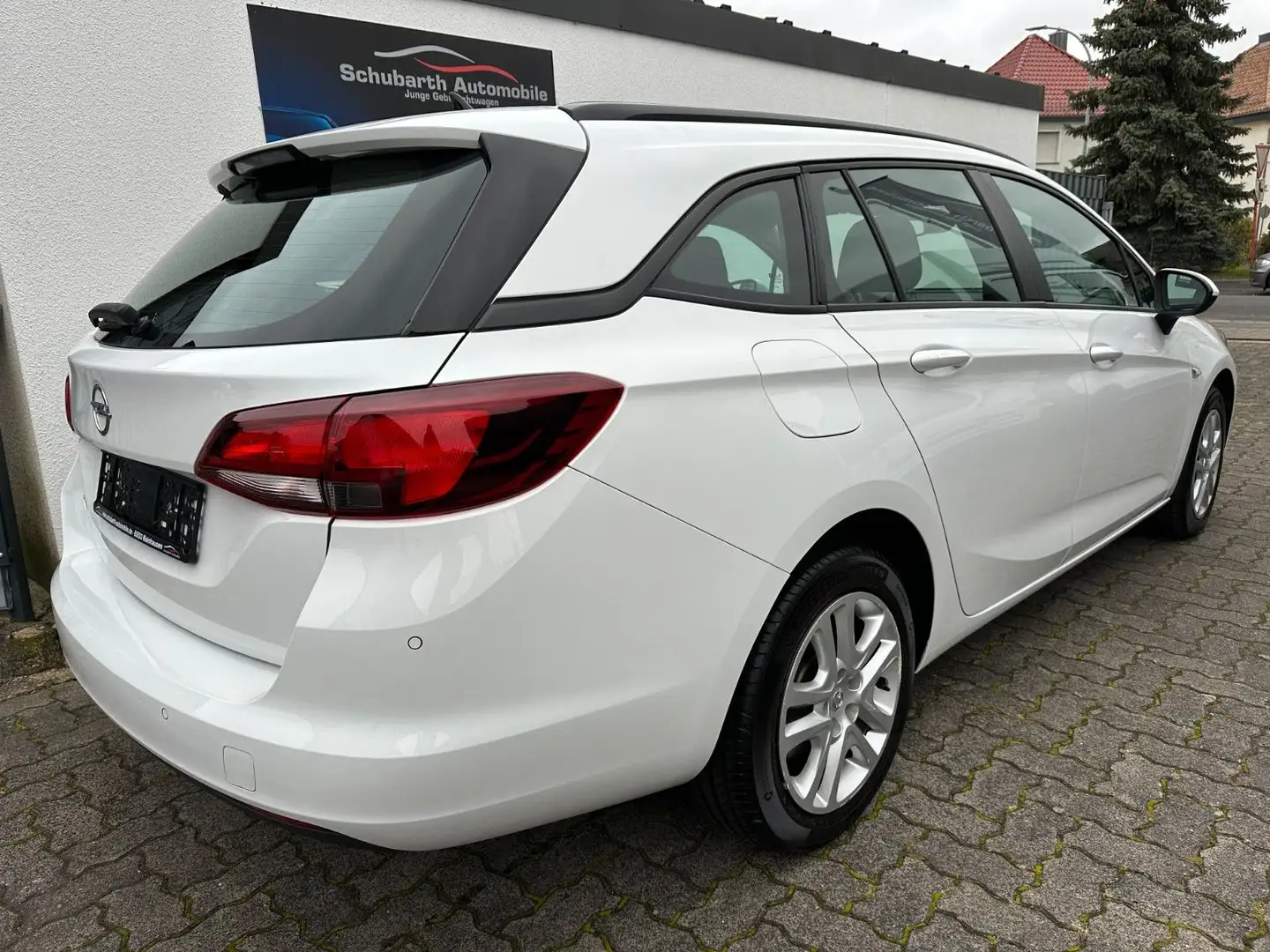Opel Astra K Business 1,6 CDTI Autom. Defekt ! Navi Weiß - 2