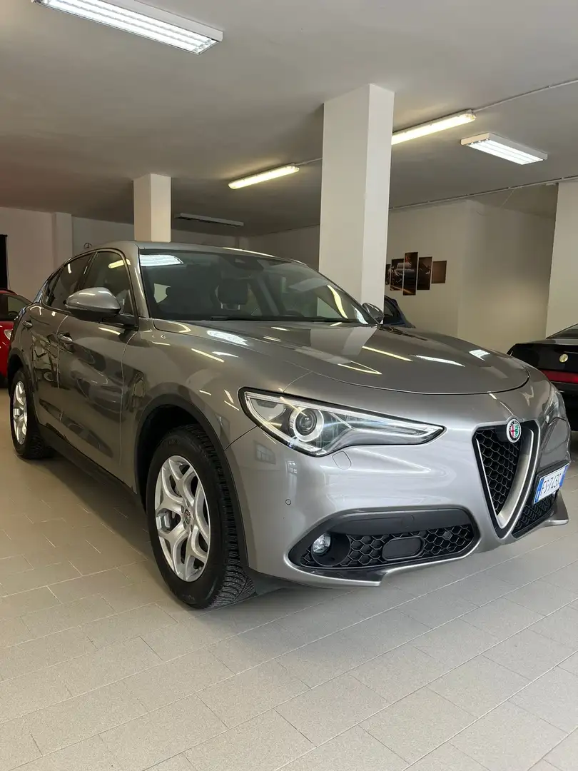 Alfa Romeo Stelvio 2.2 t Executive Q4 210cv auto - 1
