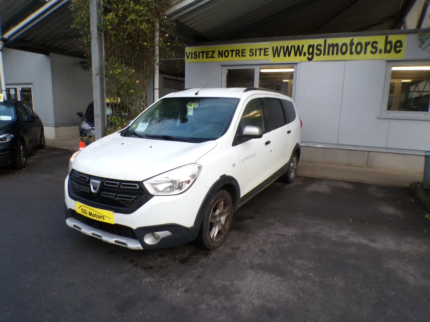 Dacia Lodgy Stepway 1.5dCi 110cv Blanc 05/17 Airco GPS Capteur Blanc - 1