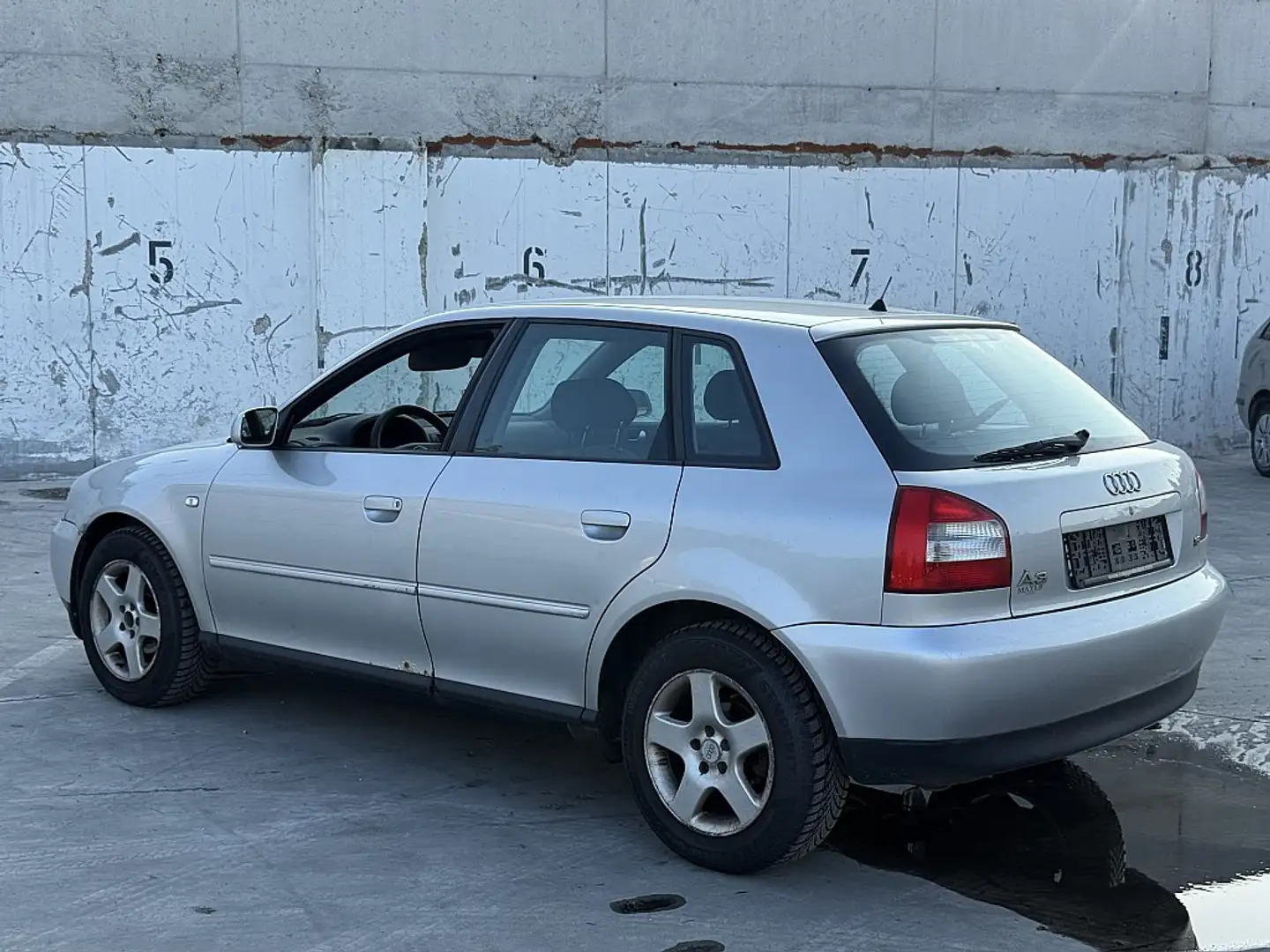 Audi A3 1,6 Attraction |PICKERL NEU BIS 08/2026|HÄNDLER... Silber - 2