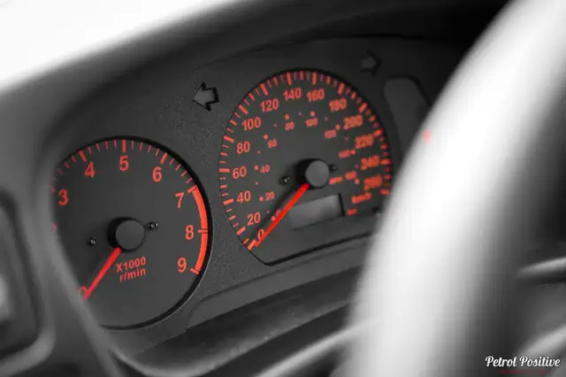 Mitsubishi Lancer Evo Evolution 6.5 TME Passion Red / Original LHD  / C Ansicht 38