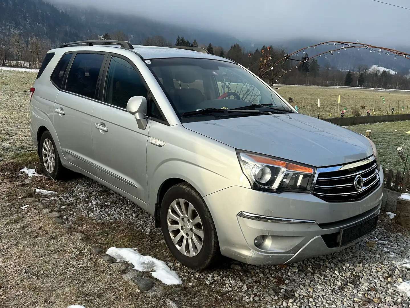 SsangYong Rodius Rodius Basic 2WD Basic - 2