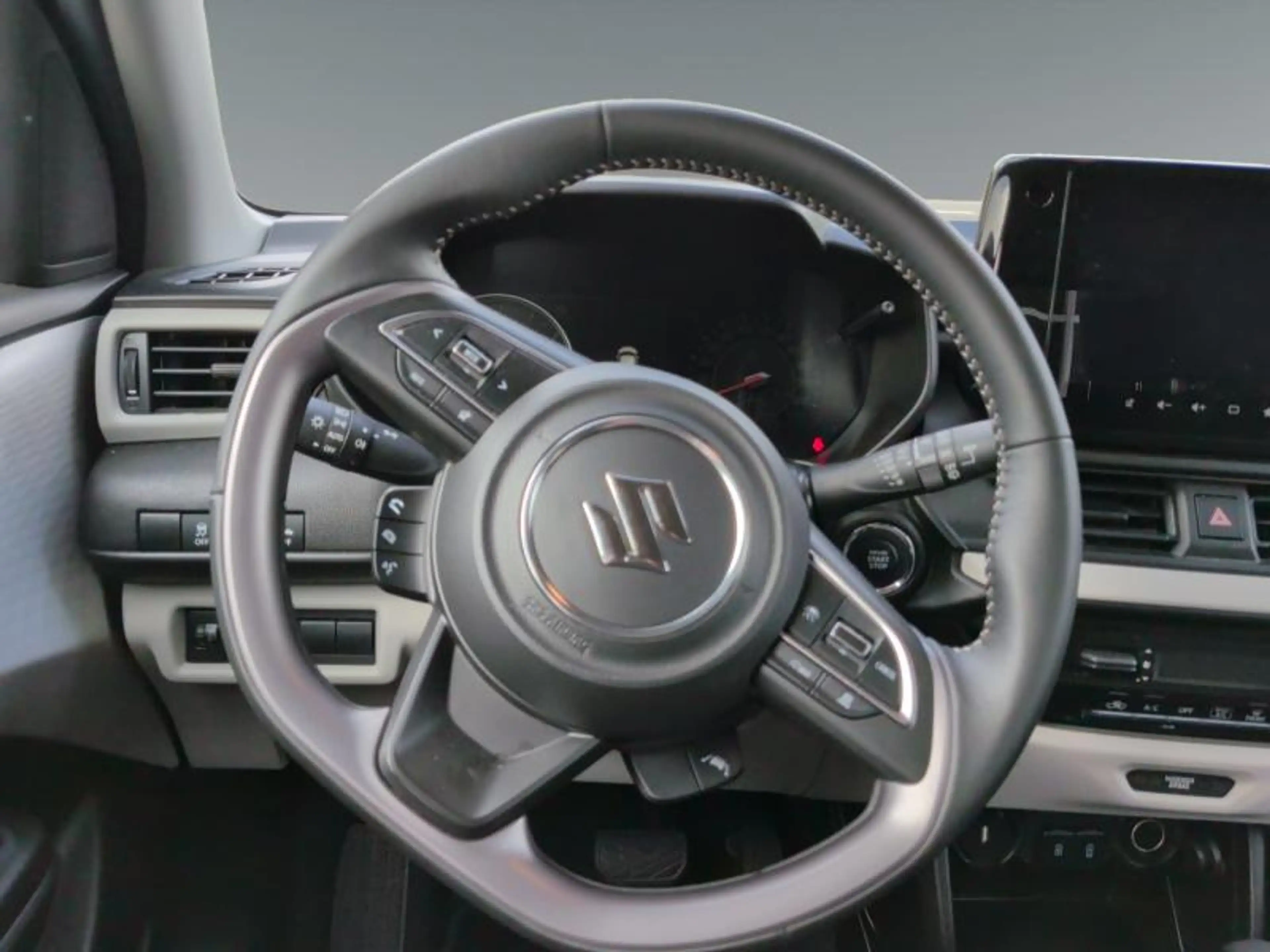 Suzuki Swift GL+ — photo 9