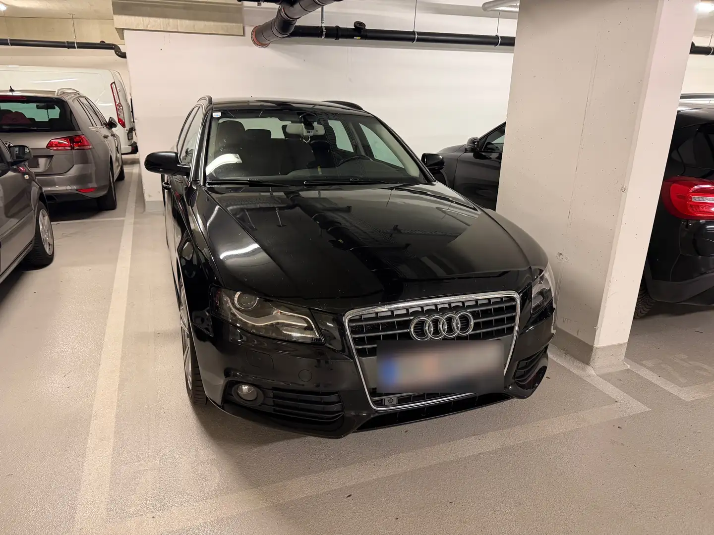 Audi A4 Audi A4 Avant 2,0 TDI DPF Jubiläumsmodell Kombi - 2