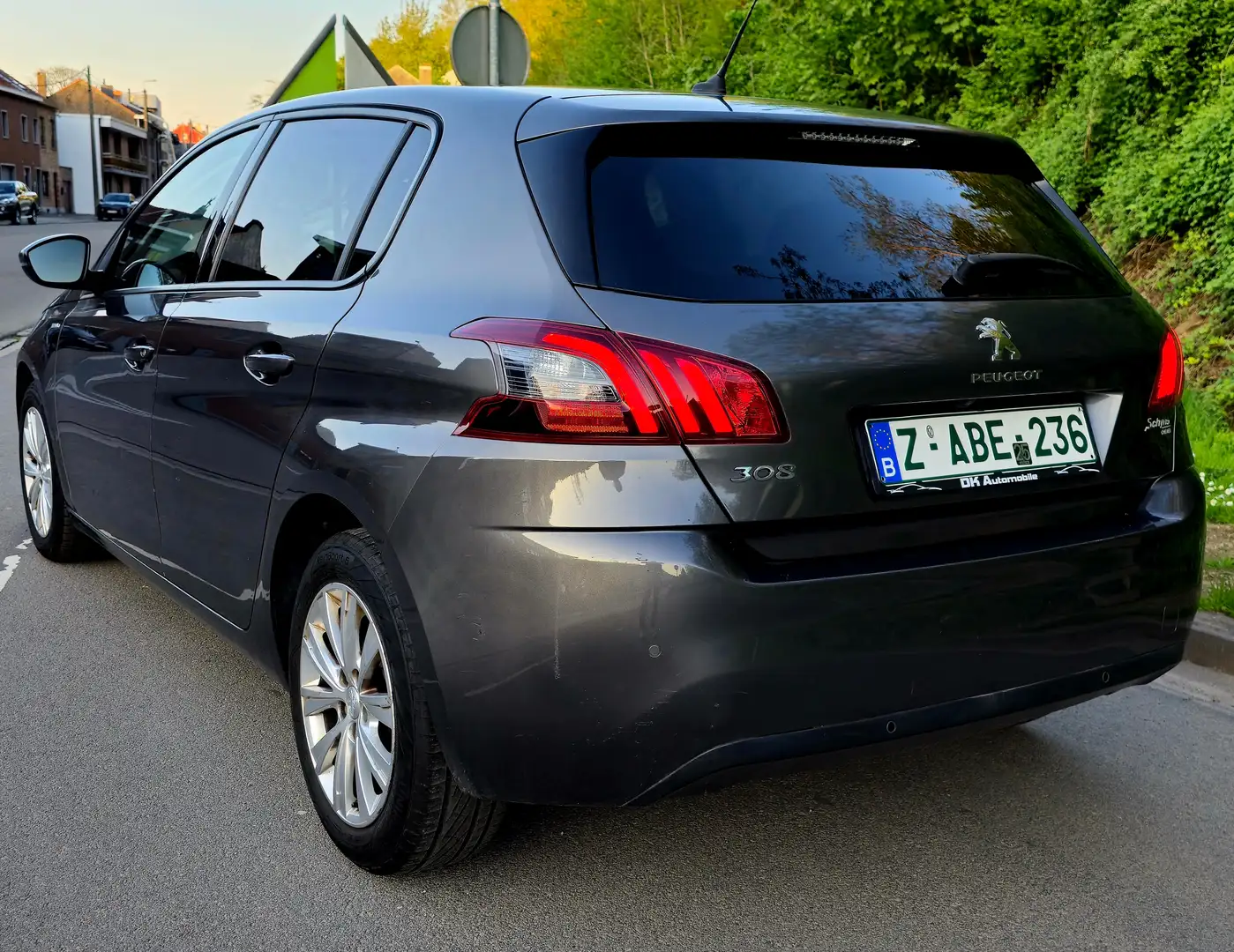 Peugeot 308 1.6HDi *AIRCO * NAVI * SUIVI * GARANTIE Gris - 2