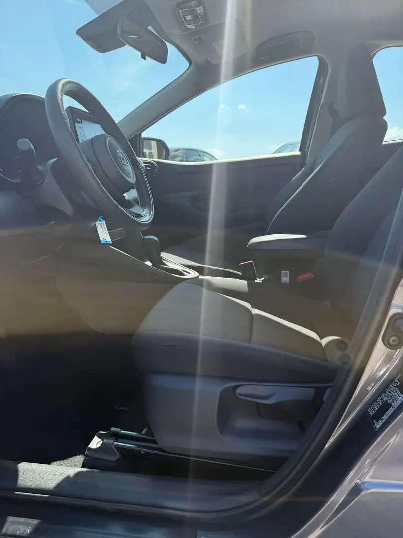 Mazda 2 Mazda2 Hybrid 1.5 VVT e-CVT Full Hybrid Electric Grigio - 2