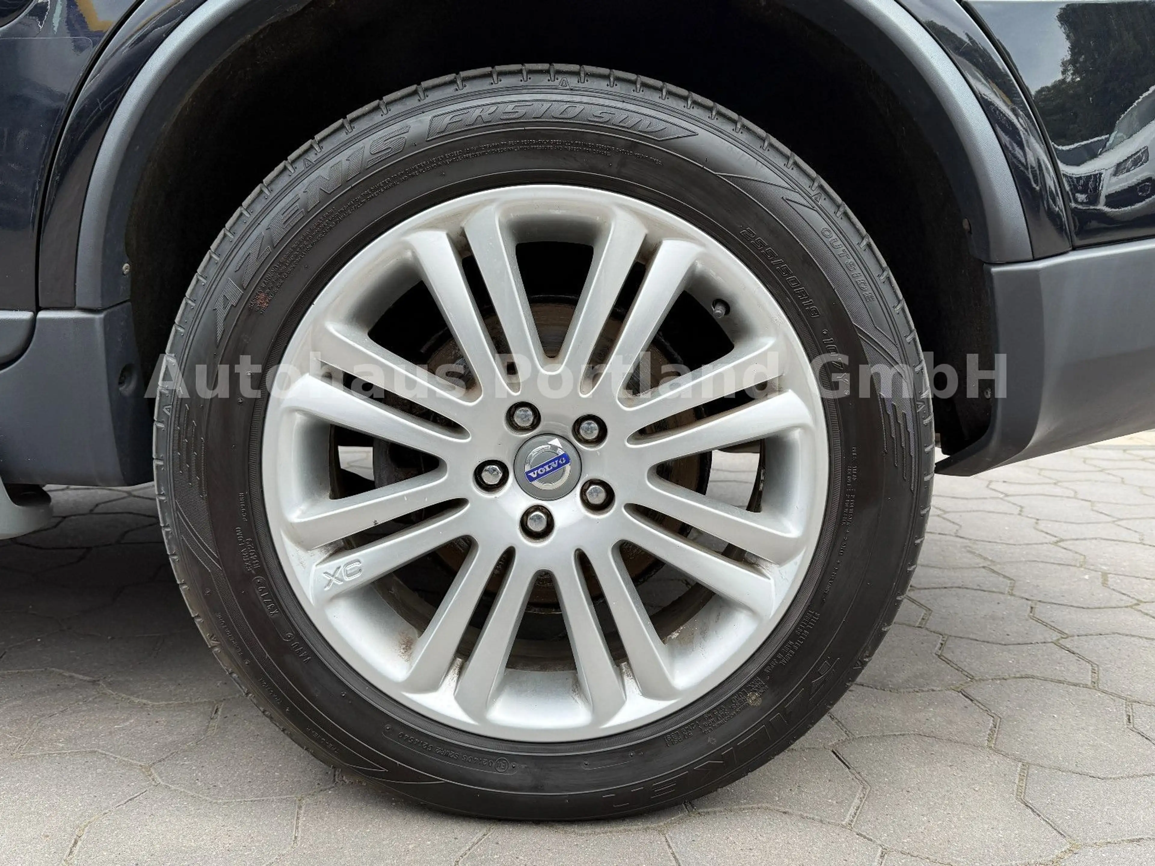 Volvo XC90 2.4 D5 Executive/TOP/S-Heft/DYNAudio/AHK — photo 14