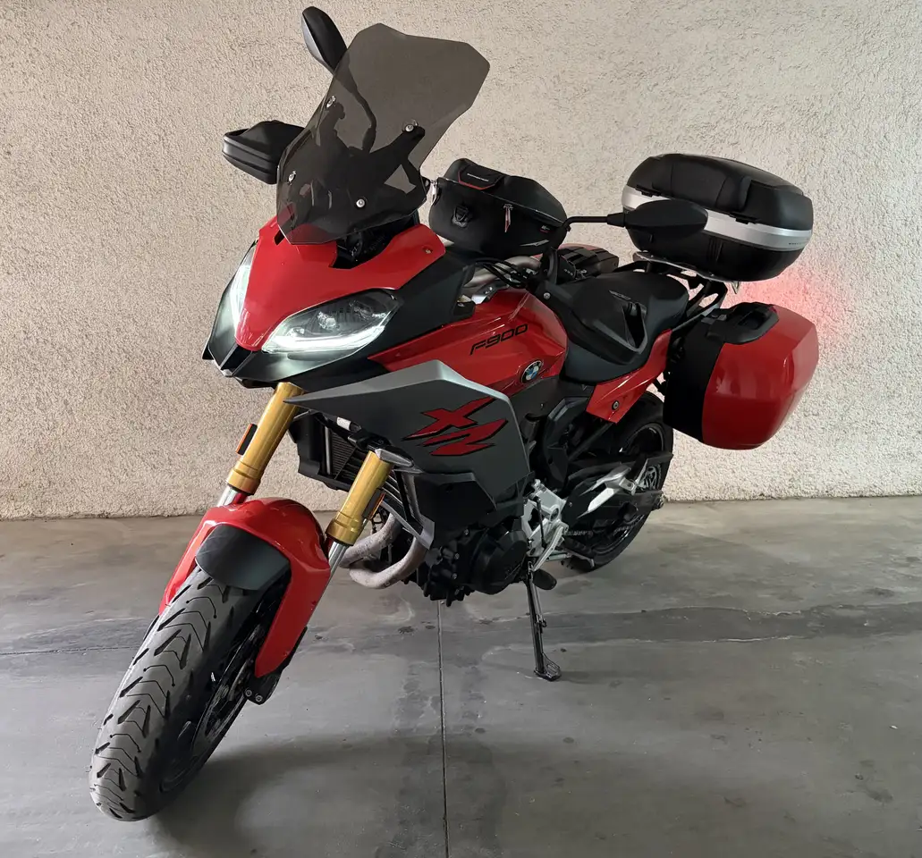 BMW F 900 XR