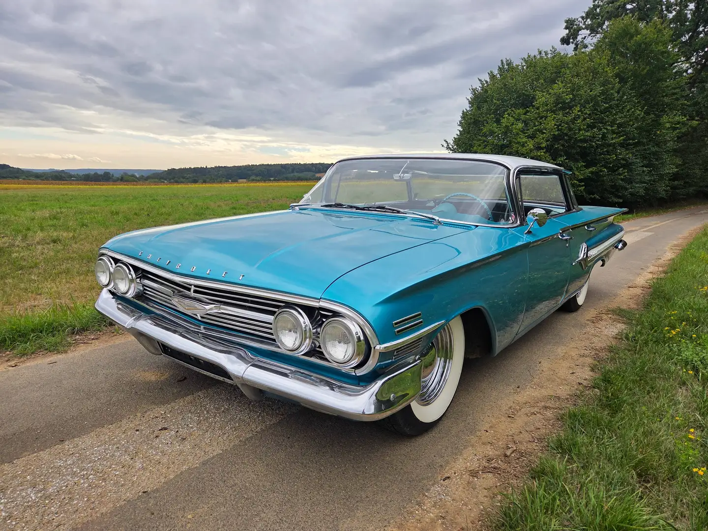 Chevrolet Impala Sport Sedan - 1